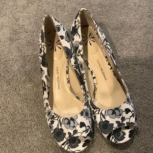 Isaac Mizrahi wedge in perfect condition.